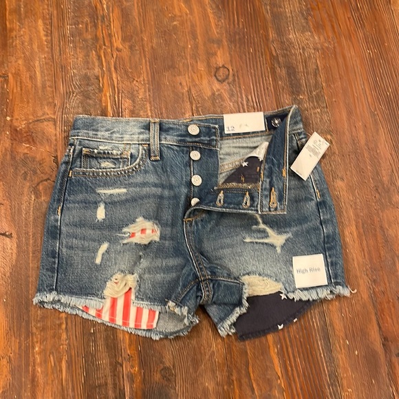 Old Navy Other - NWT old navy girls jean shorts